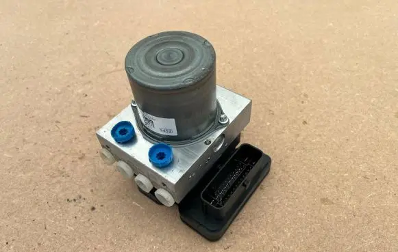 Mercedes-Benz Sprinter W907 W910 ABS Pump A9079008504 269949