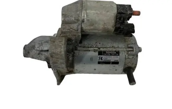 Toyota Yaris Starter motor 281000Y130