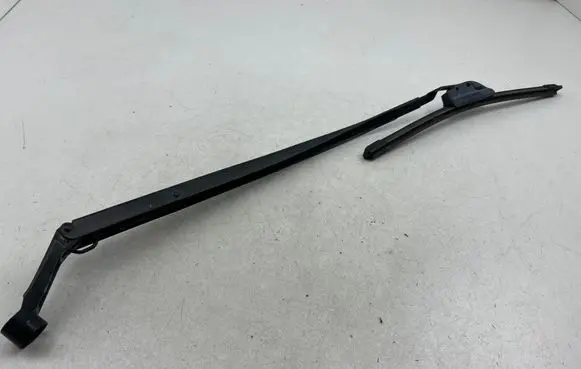 Toyota Auris 150 Windshield/front glass wiper blade 