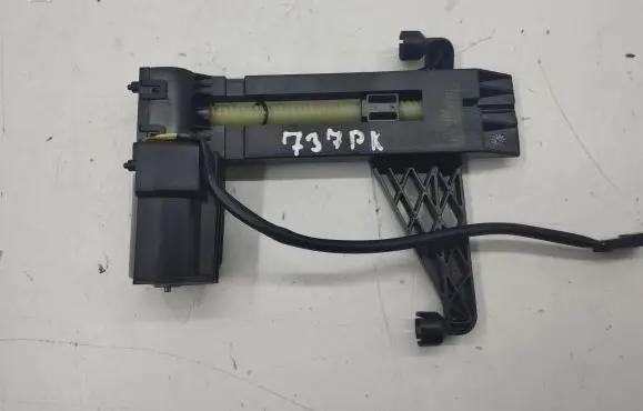 BMW X5 E53 Seat adjustment motor 7064831
