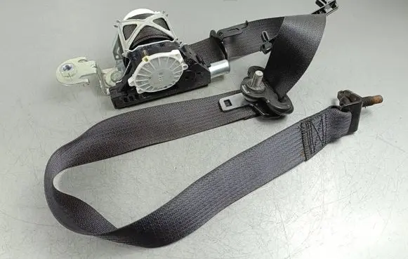Ram 1500 Front seatbelt P5KP99TX7AH TR11682S0812 255221R