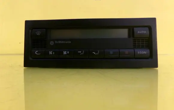 Volkswagen PASSAT B5 Climate control unit