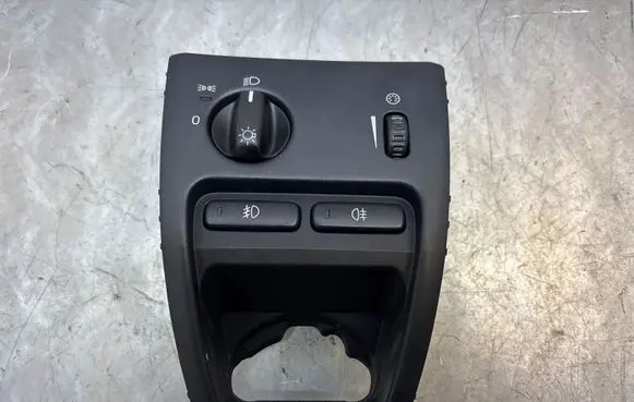 Volvo XC90 Light switch 30739302