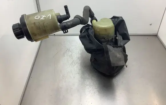 Volvo V70 Power steering pump 6G913K514 C6S4B 31317103