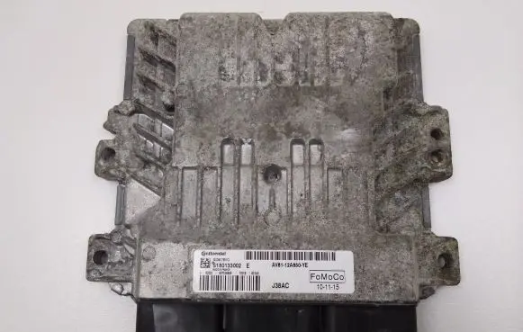 Ford C-MAX II Engine control unit/module AV6112A650YE S180133002