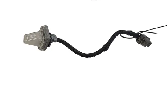 Nissan Leaf II (ZE1) Number plate light