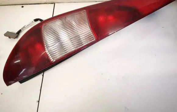 Ford Mondeo Mk III Rear/tail lights 1S7113405C 1S71-13405-C