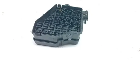 Audi A4 S4 B5 8D Fuse module