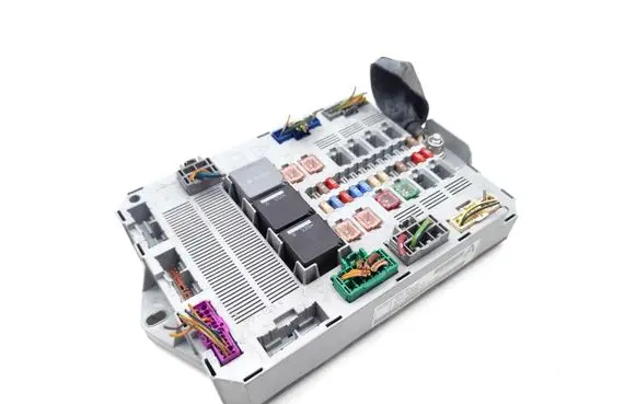 Jaguar XF Fuse module 9X2314D628AC 7370011040 BCMBA12247794