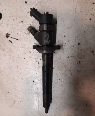Ford Focus C-MAX Fuel injector 892080