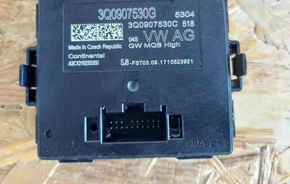 Volkswagen Golf VII Gateway control module 3Q0907530G