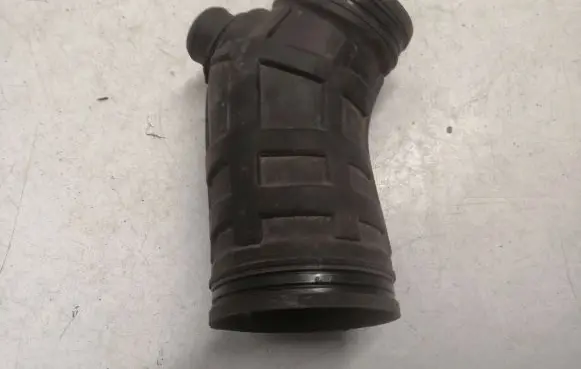 Alfa Romeo 159 Air intake hose/pipe 55193538
