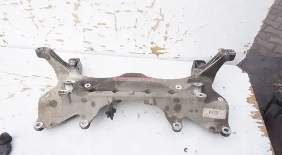 Peugeot 308 Front subframe