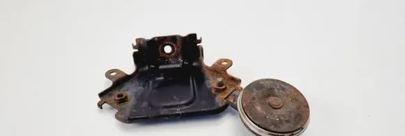 Honda FR-V Horn signal E1300514
