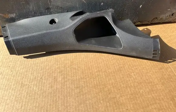 Ford Focus Rear sill trim cover BM51A31016A