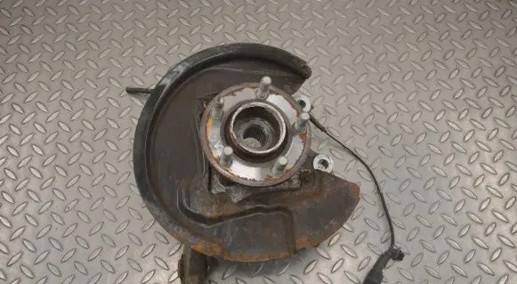 Ford Mustang VI Rear wheel hub FR35B759