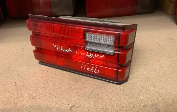 Mitsubishi Galant Eterna Rear/tail lights 1146288