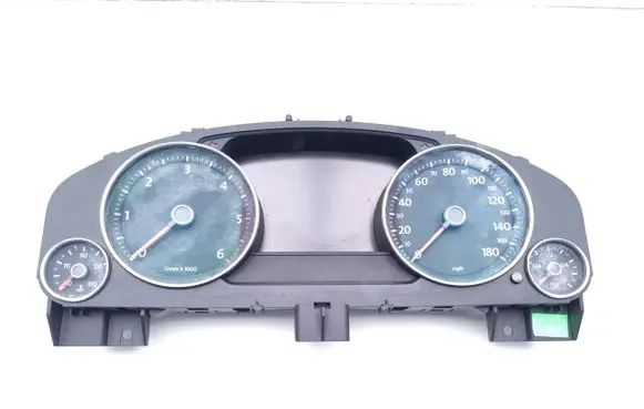 Volkswagen Touareg I Speedometer (instrument cluster) 7P6920980G 0263677007