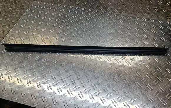 Peugeot 408 P54 Front door glass trim molding 