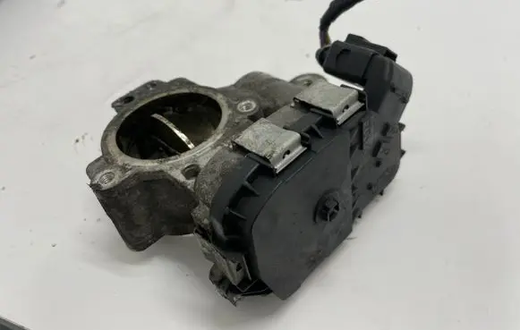 Skoda Fabia Mk3 (NJ) Engine shut-off valve 04B128063K