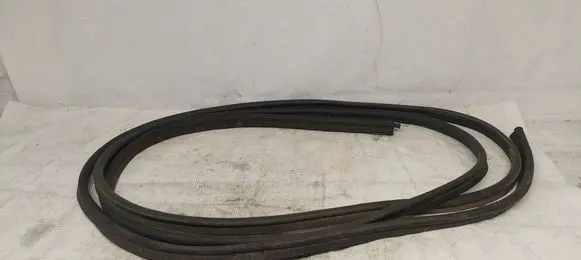 Renault Master III Loading door rubber seal (on body) 
