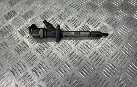 Peugeot 607 Fuel injector 9637277980