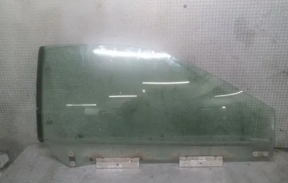 Peugeot 406 Front door window/glass (coupe) 