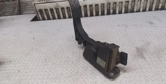Skoda Fabia Mk1 (6Y) Accelerator throttle pedal 0281002378