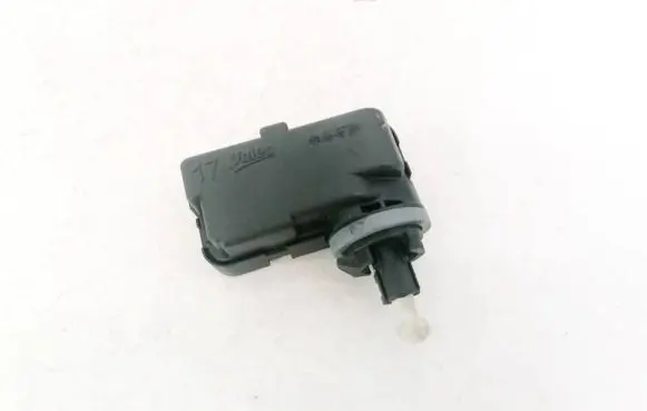 Opel Corsa D Headlight level adjustment motor 