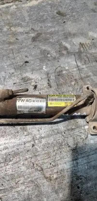 Volkswagen Polo Steering rack