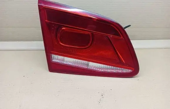 Volkswagen PASSAT B7 Tailgate rear/tail lights 3AE945093E 90004895