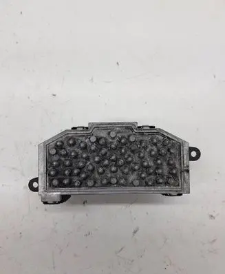Volkswagen PASSAT B6 Heater blower motor/fan resistor 3C0907521 F011500003