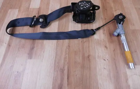 Mitsubishi ASX Front seatbelt 641629800B