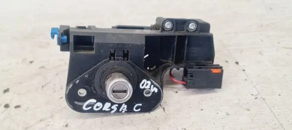 Opel Corsa C Tailgate exterior lock 90534784 09183495 32505603