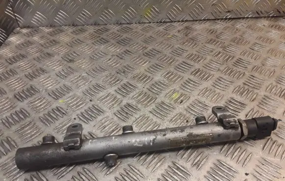 Mercedes-Benz E W211 Fuel main line pipe 0041536728 6420700695