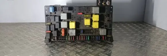 Mercedes-Benz ML W163 SAM control unit 1635457032 0531056 660108013070
