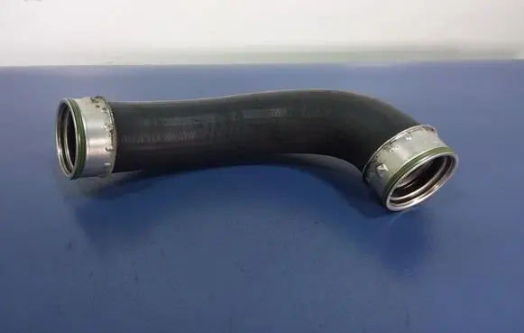 Volkswagen Phaeton Air intake hose/pipe
