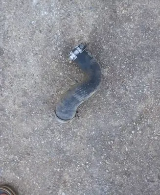 Intercooler hose/pipe