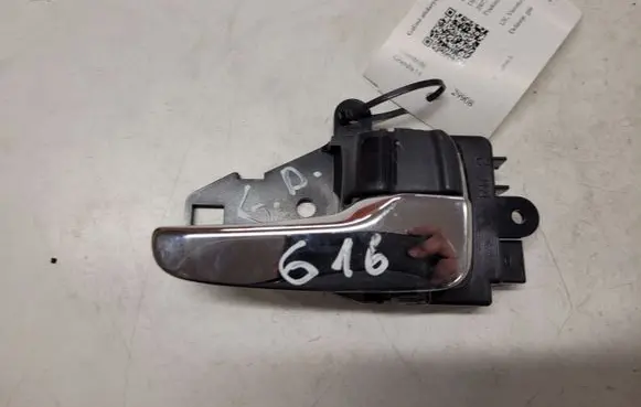 Mitsubishi Grandis Rear door interior handle 105360