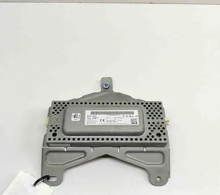 Tesla Model Y Other devices 152797300C