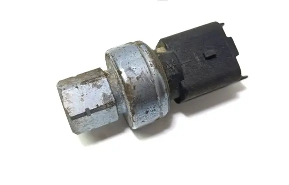 Air conditioning (A/C) pressure sensor