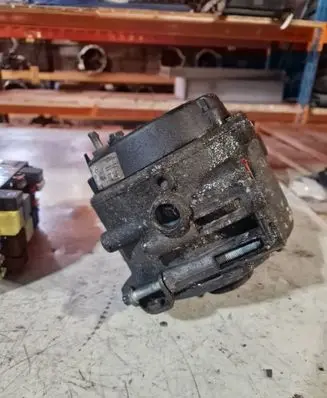 Mercedes-Benz C W203 Generator/alternator A0001502550