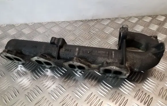 Opel Vivaro Intake manifold