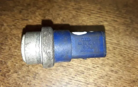 Audi A6 S6 C5 4B Coolant temperature sensor 8D0959481B