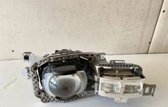 Ford Mondeo MK V Headlight/headlamp
