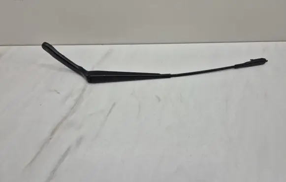 Mercedes-Benz Sprinter W906 Front wiper blade arm A9068200644