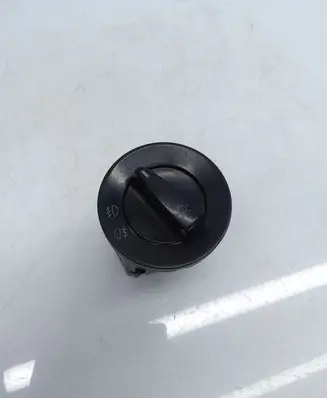 Volkswagen PASSAT B5 Light switch 1C0941531A