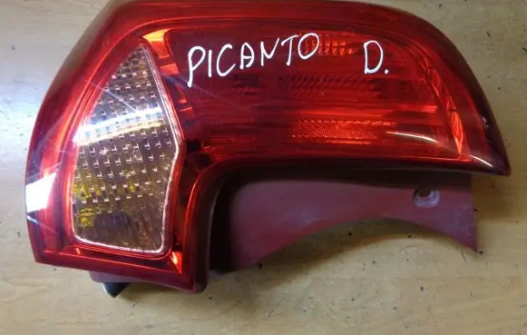 KIA Picanto Rear/tail lights 924021Y0