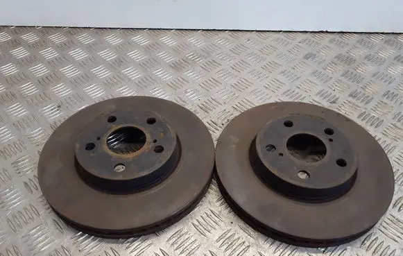 Toyota Prius (XW30) Front brake disc