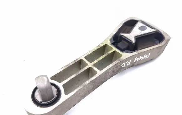 Volvo V60 Engine mount bracket 31460677